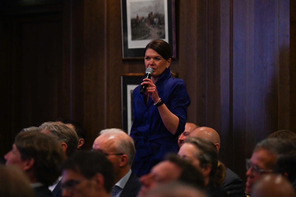 Monique Busch CFO Hoppenbrouwers