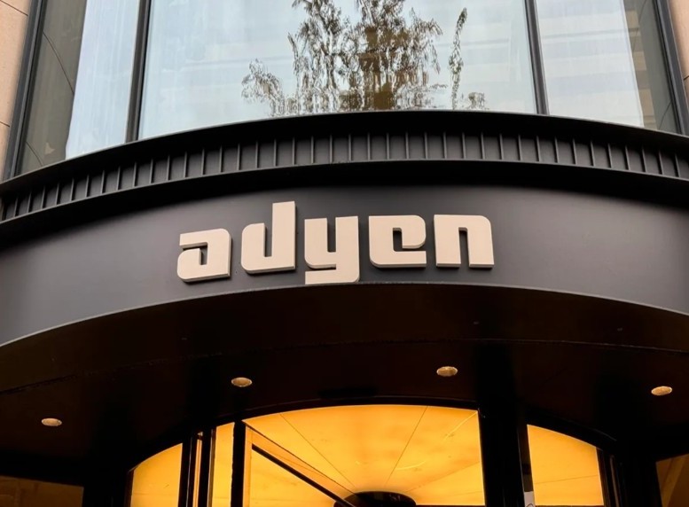Adyen Orb