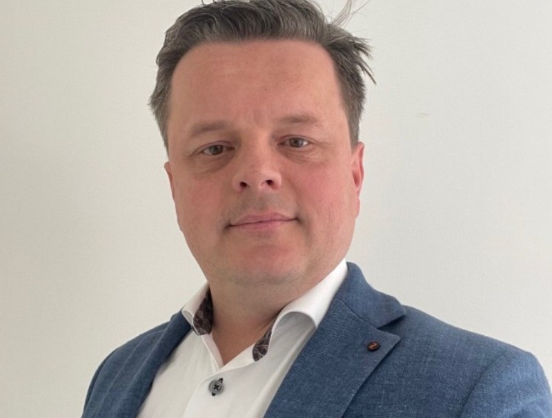Mark Otten CFO smartQare