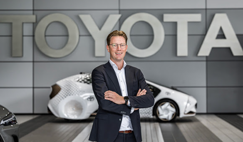 Erwin van Roon CFO van Toyota Louwman Financial Services